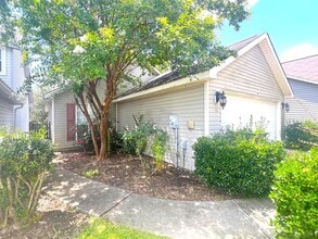 Building Photo - 203 Bayside Dr