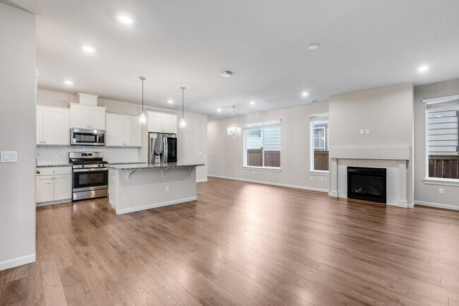 Foto del edificio - Beautiful 4 Bed, 3 Bath Rental Home in Hillsboro!