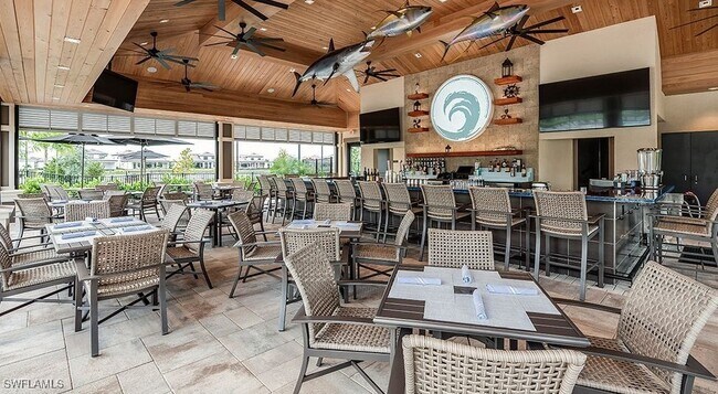 Foto del edificio - 15335 Lucerna St