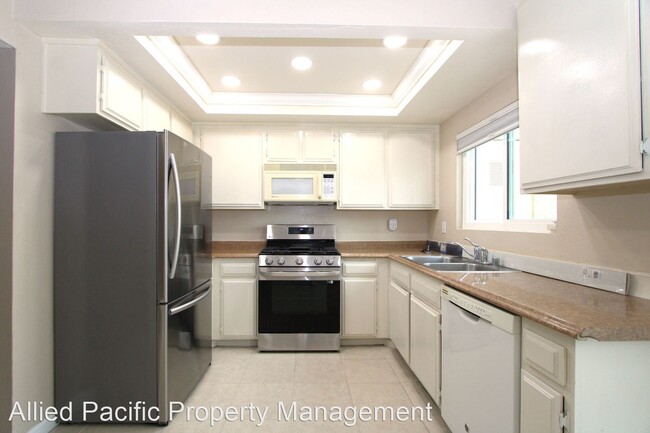 Foto del edificio - 2 br, 1.5 bath House - 12420 Mount Vernon ...