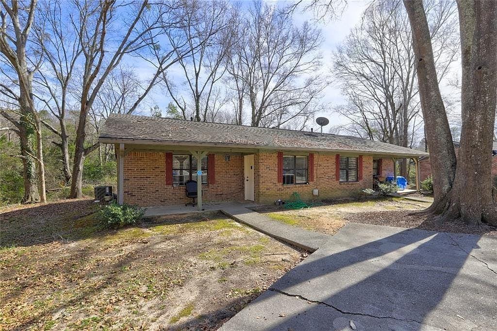 Photo - 1031 Barn Oak Ct NE