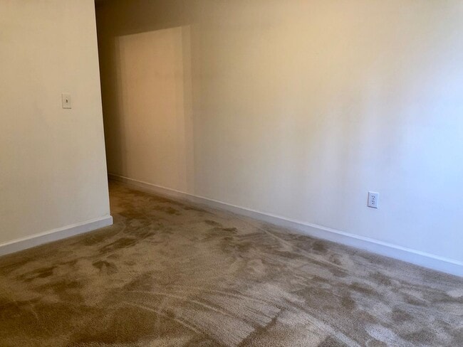 Building Photo - 431 Harts Cove Way