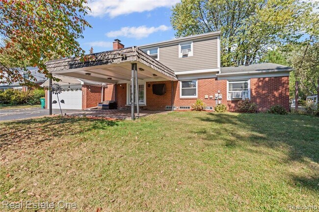 Foto del edificio - 26641 Greythorne Trail