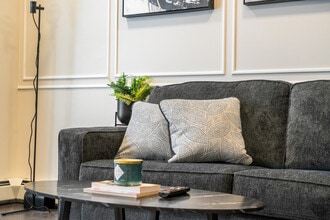 Building Photo - 2550 Battleford Ave SW