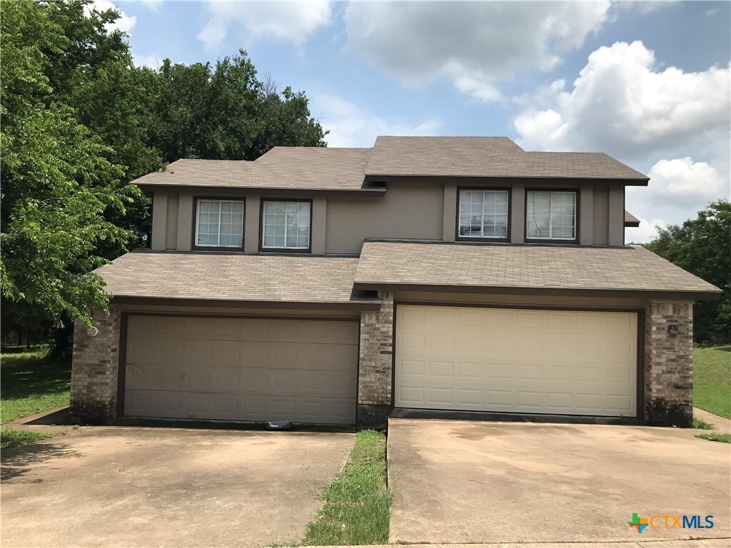 Primary Photo - 115 Crest Dr