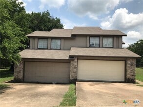 Building Photo - 115 Crest Dr