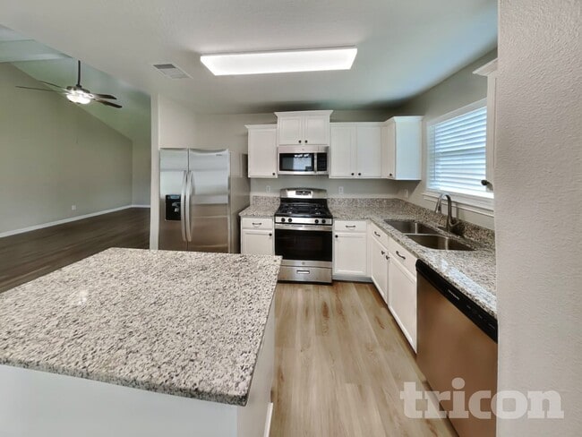 Building Photo - 308 Crooked Pine Court