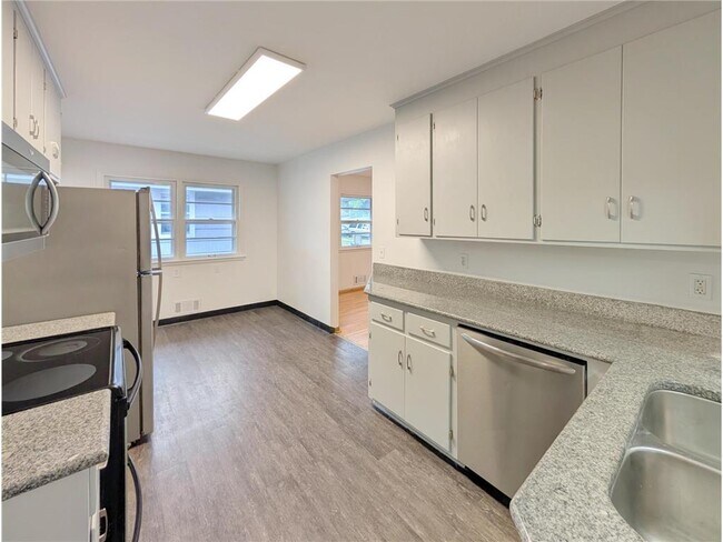 Foto del edificio - 5713 Xerxes Ave S