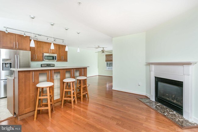 Building Photo - 744 Shallow Ridge Ct