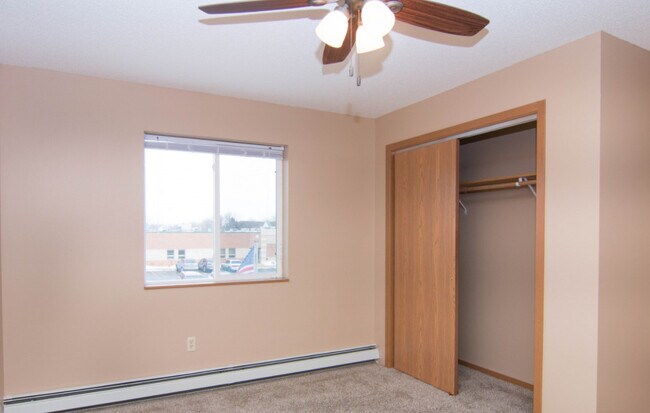 Foto del edificio - Bergeland Apartments Senior Community