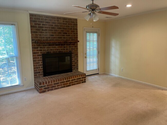 Foto del edificio - 11438 Winding Way Rd