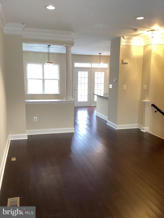 Foto del edificio - 23433 Clarksridge Rd