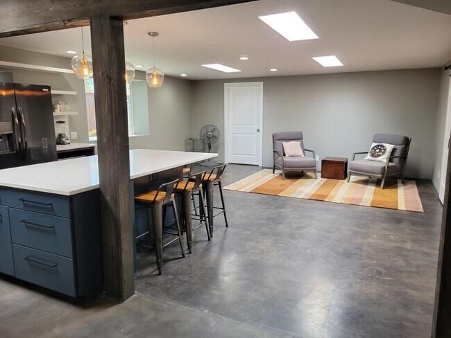Kitchen Great Room - 1634 E Copper St