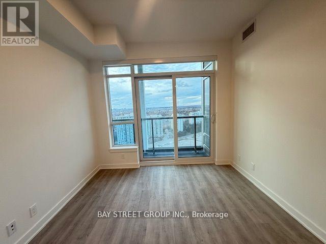 Building Photo - 50 Upper Mall Wy