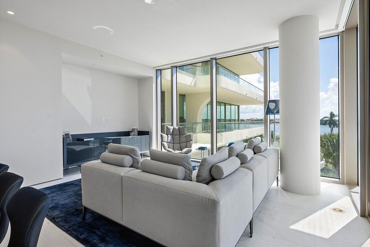 Foto principal - 200 Arkona Ct