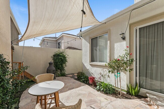 Building Photo - Beautiful Home in the Heart of Valencia!