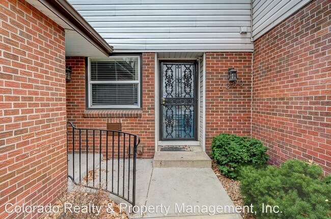 Building Photo - 2 br, 2 bath House - 6390 E Wesley Ave