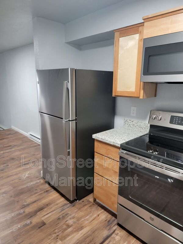 Foto del edificio - 3141 N Shore Dr SE