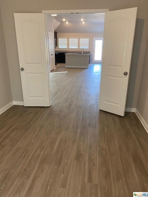 Building Photo - 2028 Dade Loop