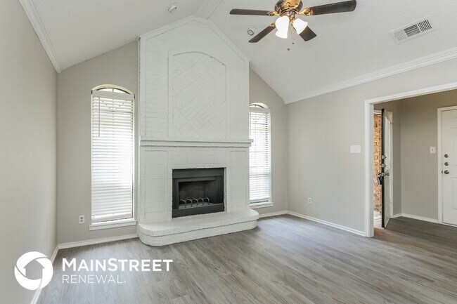 Building Photo - 1616 Allen Dr