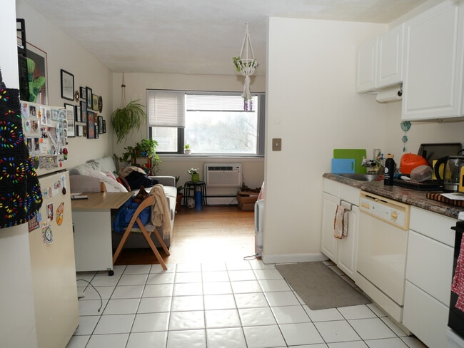 Photo - 1027 Commonwealth Ave Townhome