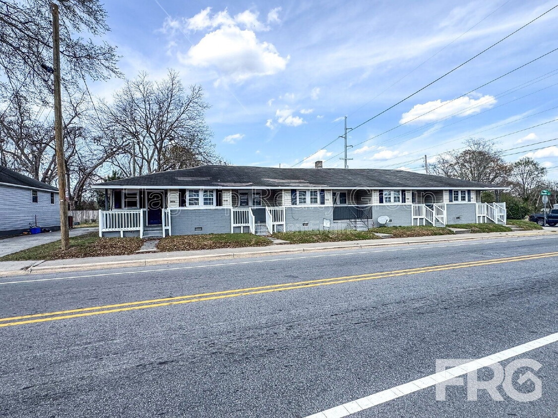 Photo - 600 Howell Street