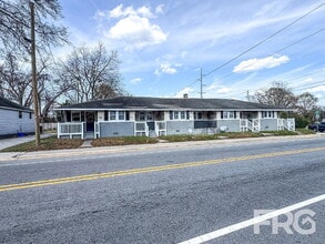 Building Photo - 600 Howell St