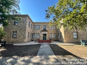 Foto del edificio - 128 W Magnolia Ave