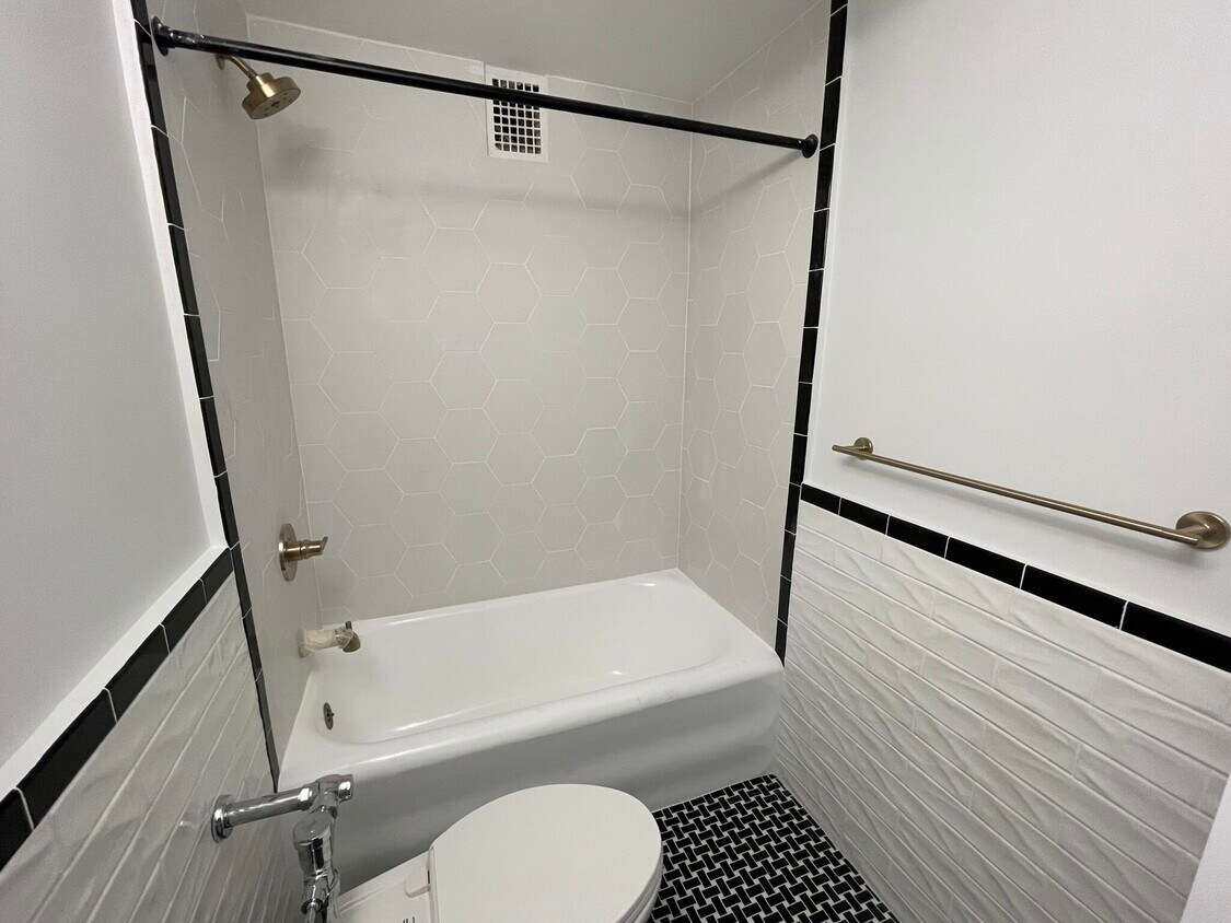 Foto del edificio - 1258 Beacon St