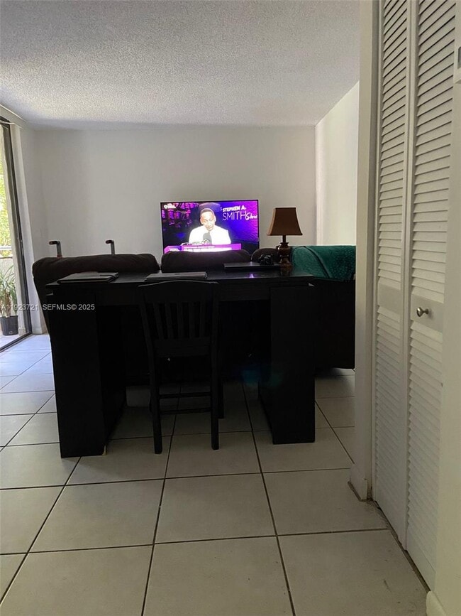 Foto del edificio - 8275 SW 152nd Ave