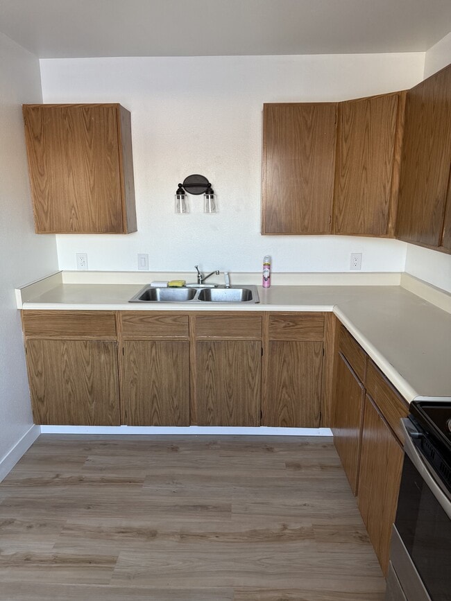 Foto del edificio - 3712 Swenson Ave