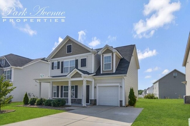 Building Photo - 920 Lakemont Dr