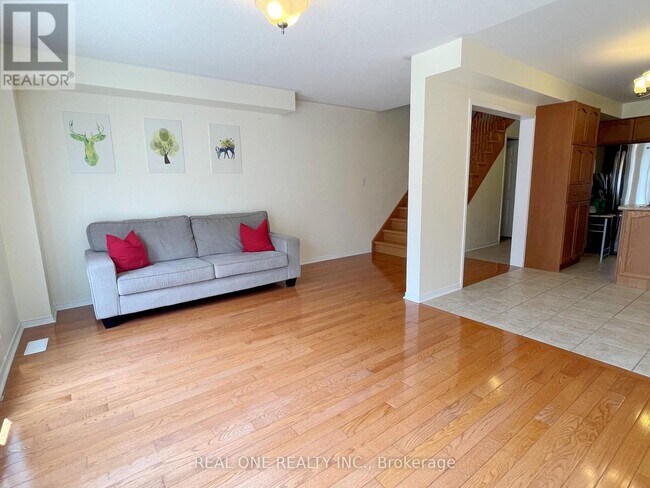 Building Photo - 5302 Palmetto Pl