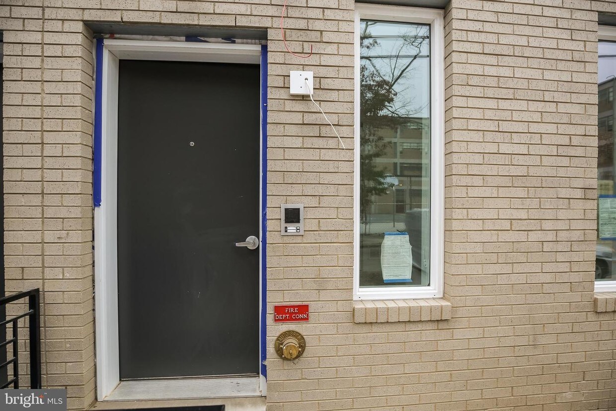 1250 N Taney St Unit D, Philadelphia, PA 19121 Room for Rent in
