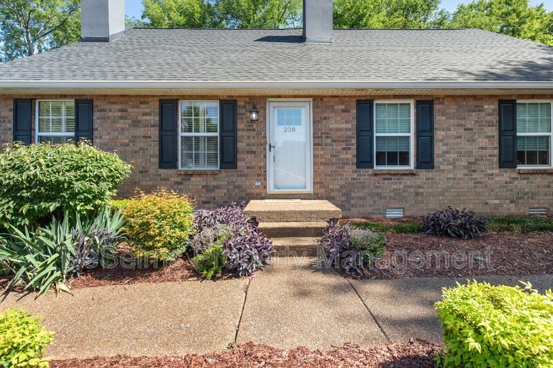 Photo - 208 Cottage Place