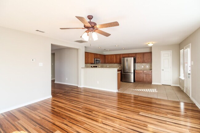 Foto del edificio - 2115 Matagorda Ln