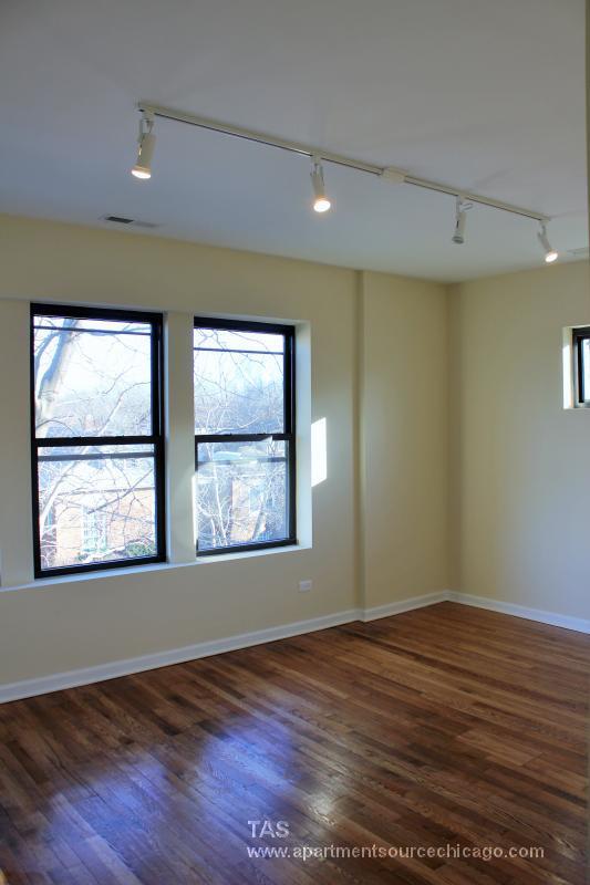 Foto del edificio - 4746 N Sacramento Ave