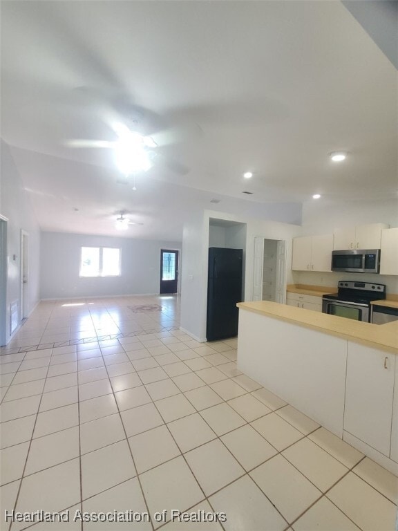 Building Photo - 401 Lemans Dr