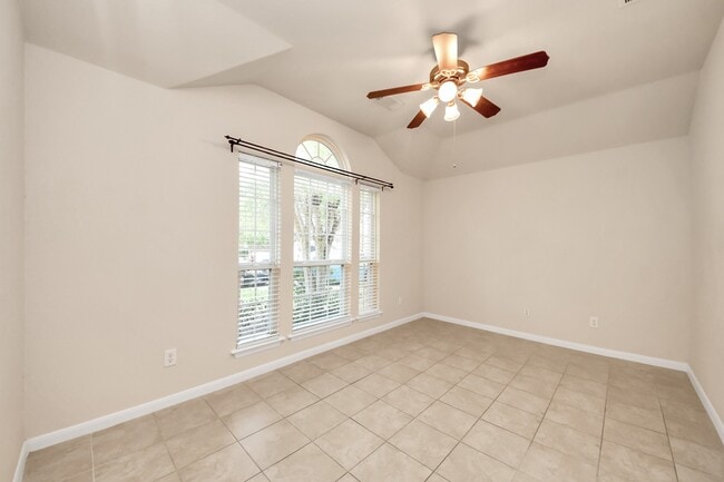 Building Photo - 7730 Trail Hollow