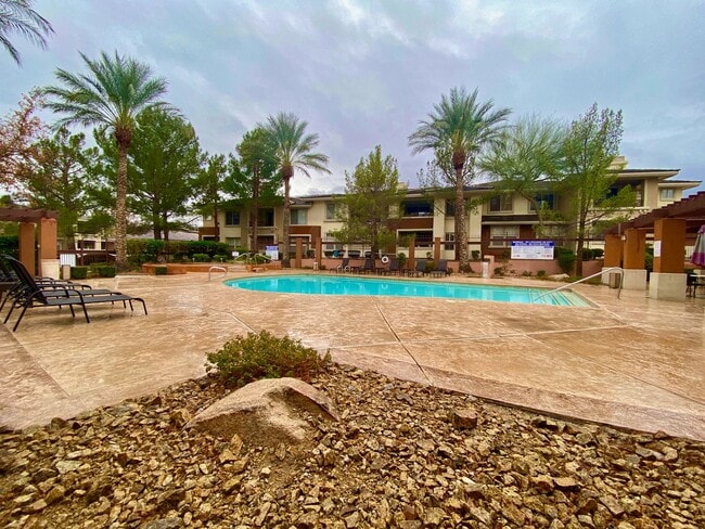 Foto del edificio - Executive Summerlin Suite