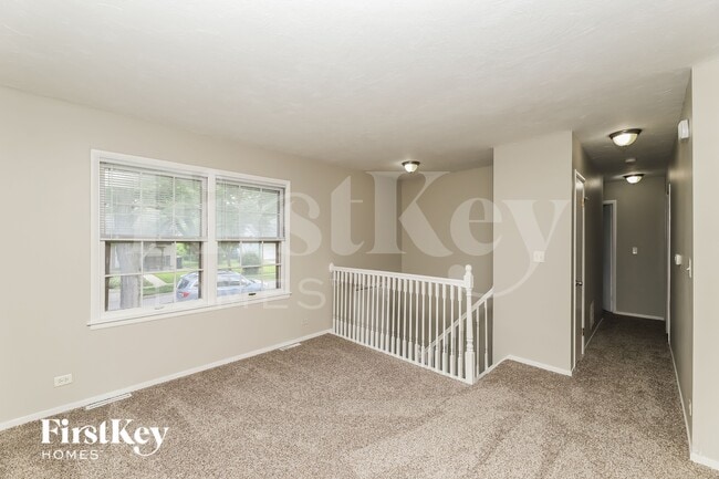 Building Photo - 306 Marilyn Ave