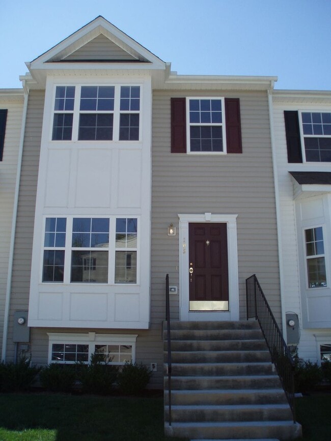 Building Photo - 2910 Barrymore St