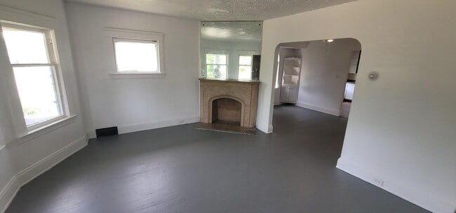 Foto del edificio - 626 E 130th St