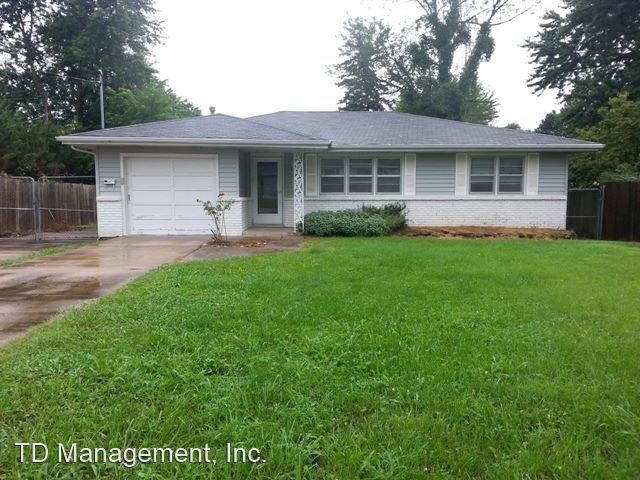 Primary Photo - 3 br, 1 bath House - 2023 E Page