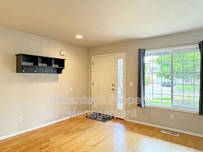 Foto del edificio - 1235 SE Brookside Way