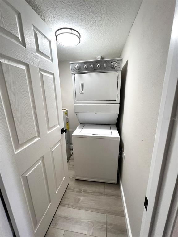 Foto del edificio - 5212 Lake Village Dr