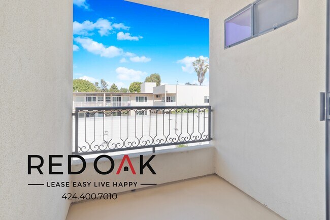 Foto del edificio - 11649 Mayfield Ave