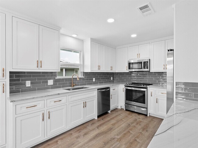 Foto del edificio - 1322 Oahu Dr