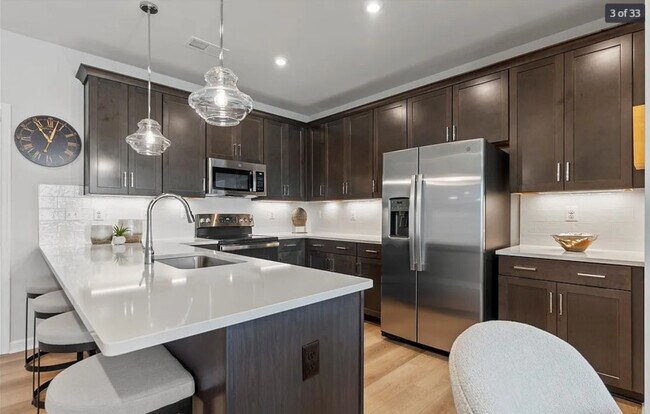 Foto del edificio - 9218 Magellan Pkwy