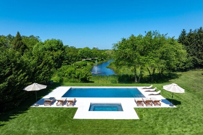 Foto del edificio - 15 Parrish Pond Ln